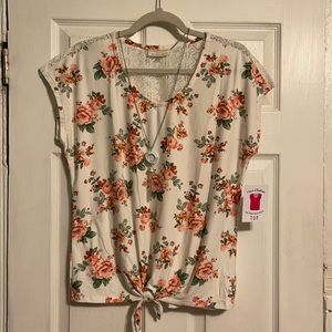 Women’s Beige and coral flowery blouse